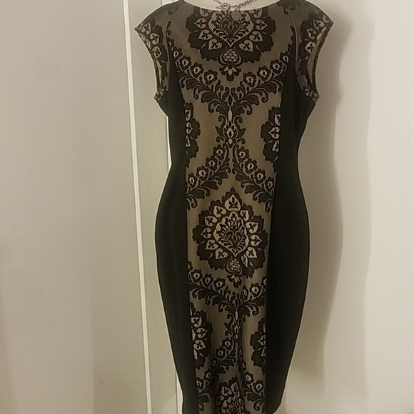 Donna Morgan Dresses & Skirts - Sleeveless lacy black and tan dress sz 12
